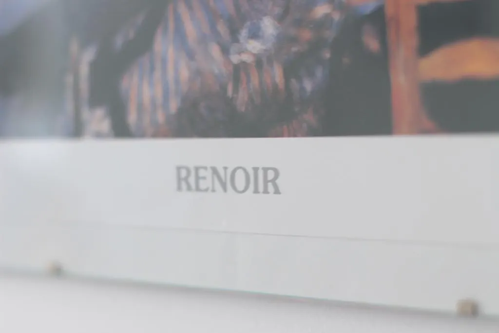 Montmartre Apartments Renoir Paris